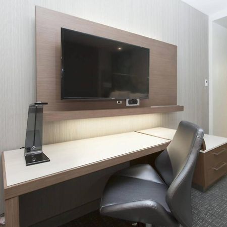 ספרינג Courtyard By Marriott Houston City Place מראה חיצוני תמונה