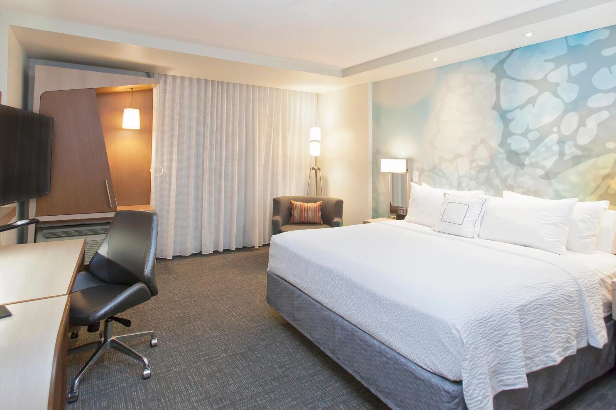 ספרינג Courtyard By Marriott Houston City Place מראה חיצוני תמונה
