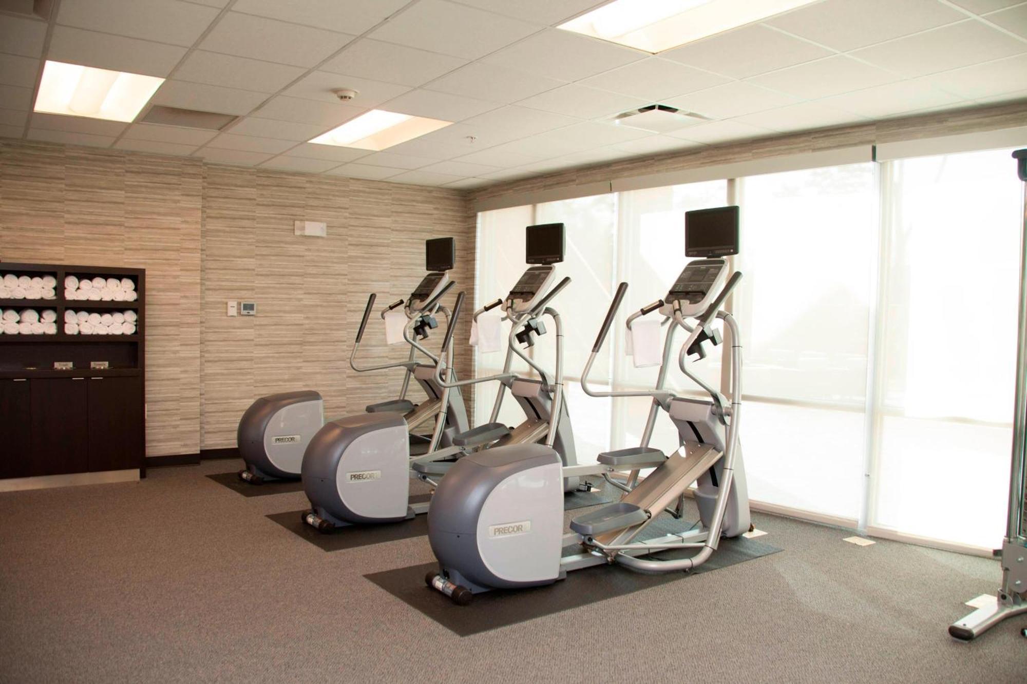 ספרינג Courtyard By Marriott Houston City Place מראה חיצוני תמונה