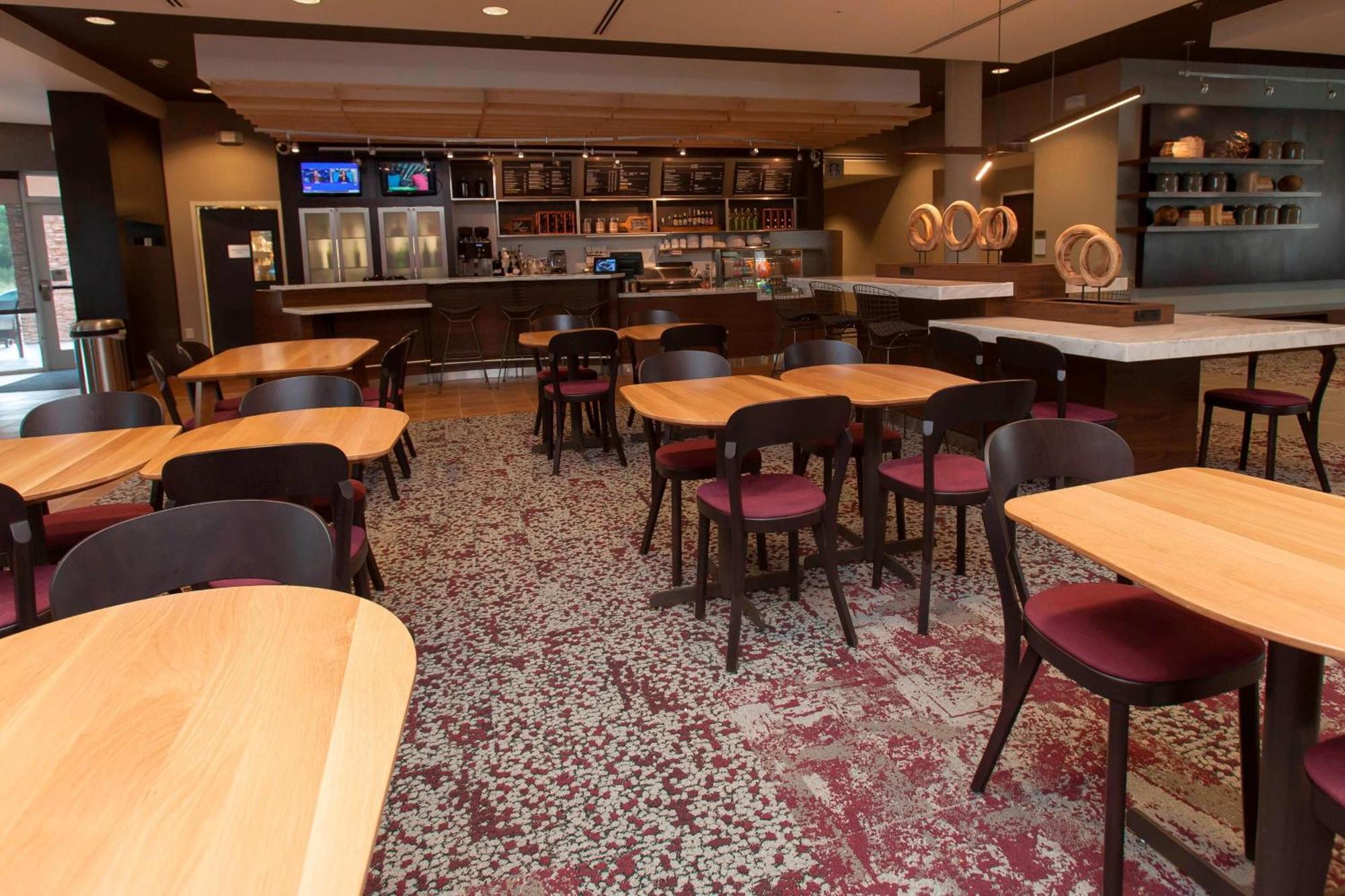 ספרינג Courtyard By Marriott Houston City Place מראה חיצוני תמונה