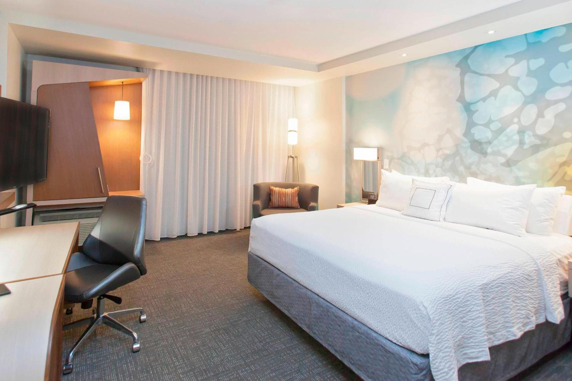 ספרינג Courtyard By Marriott Houston City Place מראה חיצוני תמונה